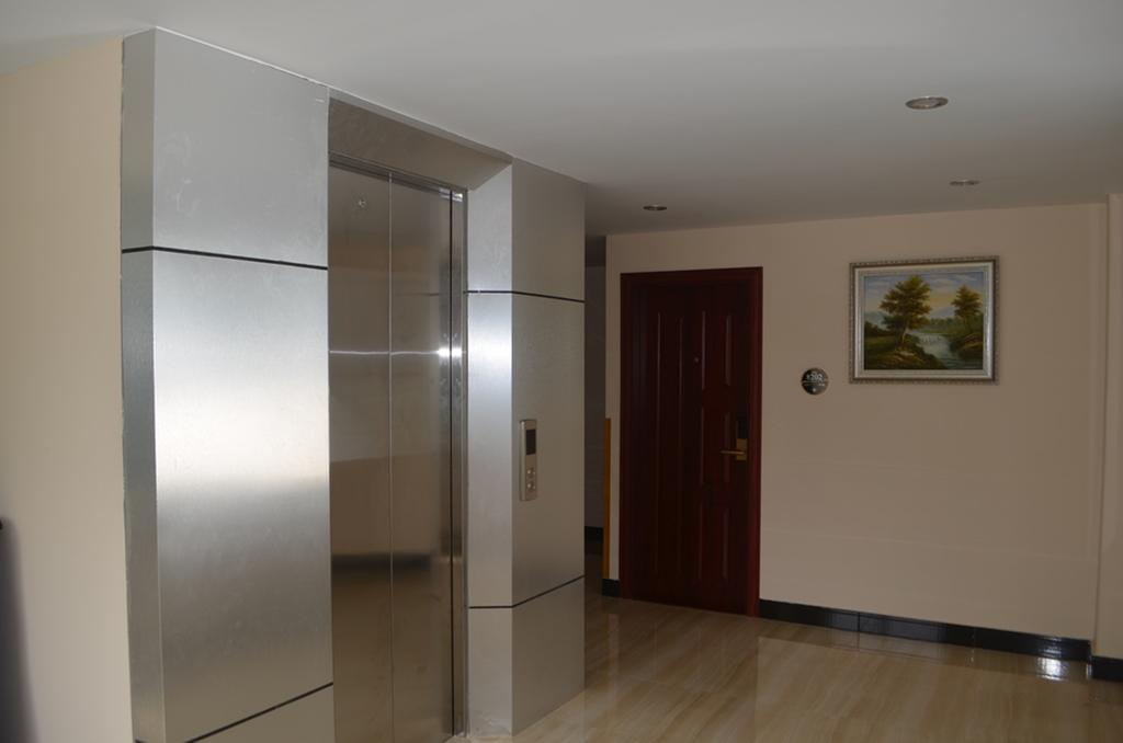 Royal Boss Hotel Янгон Екстер'єр фото